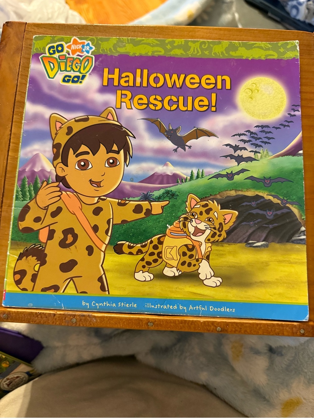 Go Diego Go! Nick Jr. Halloween Rescue! Children’s Book by Cynthia Stierle
